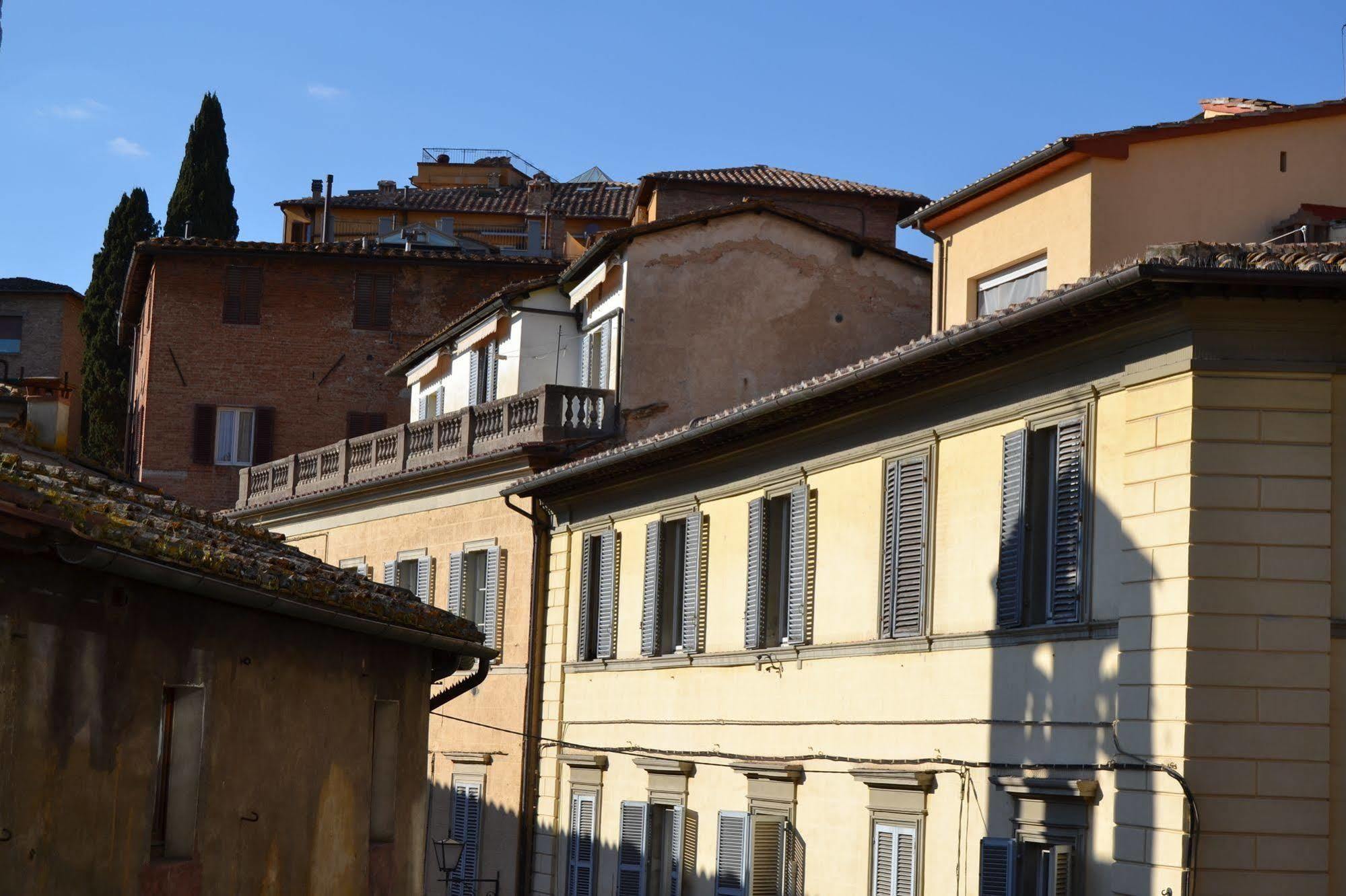 La Casa Di Antonella Hotel Siena Exterior photo